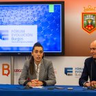 La presidenta de ProBurgos, Andrea Ballesteros, y el responsable del Fórum, Diego González, durante la presentación de Memoria de Actividades de la instalación.
