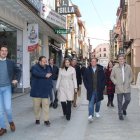 Muñoz pasea por el centro de Aranda junto a varios de los integrantes de la dirección provincial del PP de Burgos.