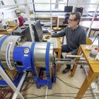 Ángel Carrancho, en el laboratorio de la UBU.