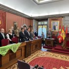 Minuto de silencio por Andrea Bejarano en el pleno del Ayuntamiento.