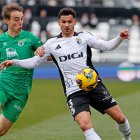 Florian Miguel durante el partido contra el Racing de Santander en El Plantío.