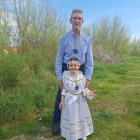 Hugo y su abuelo, quien fue en los años 70 dos veces ‘ángel’.