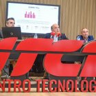 Desayuno informativo del ITCL con David Lucio (coordinador salud ITCL), José María Vela (apoderado general ITCL) y Javier Sedano (director general ITCL).