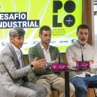 Javier Cuasante (Fundación Caja de Burgos) y los creadores de 'Data Sensorium' Juan José Gutiérrez y Fernando Lázaro.