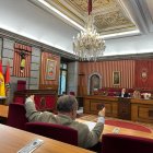 El salón de Plenos acoge las sesiones de la comisión de investigación, pero solo asistió el representante de Vox y los cuatro miembros del PSOE.