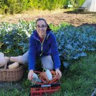 Elena Rodríguez Pérez tiene un huerto en el pueblo burgalés de Villanueva Matamala