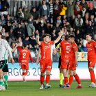 Polémica derrota del Burgos CF ante el Racing con un gol muy protestado.