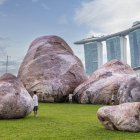 ‘Iwagumi Air Scape’, en una presentación en Singapur, son esculturas inflables en forma de roca.