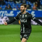 Mario González da el pase al Burgos en un duelo igualado ante el Zaragoza.