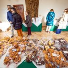 El mercadillo de dulces monacales se ubica en San Pedro de Cardeña.