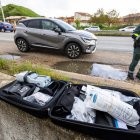La Guardia Civil, durante un control rutinario de alcohol y drogas a las afueras de Sarracín.
