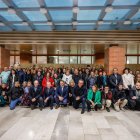 Foto de familia de los participantes en los 13 cursos que se clausuraban ayer, en la Delegación de la Junta en Burgos.