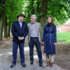 Miguel Ángel Pinto, Carlos Niño y Carmen Hernando presentaron la nueva edición del programa 'Jardines con Ambiente' en el parque Doctor Vara.