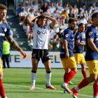 Curro Sánchez se lamenta durante el partido contra el Andorra.