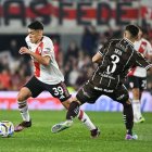 Santiago Lencina, durante un partido con River Plate.