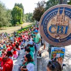 Instante de la fiesta del verano de centros cívicos a orillas del Arlanzón.
