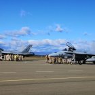 Imagen de dos F-18 en la Base Aérea de León donde se licitan obras para la operatividad de aviones no tripulados.