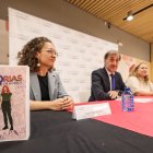 Laura Rojo (física y divulgadora), Alberto Gómez Barahona (rector UI1), la alcaldesa Cristina Ayala y el director de 'Historias de Burgos', Rodrigo Cubillo, en la presentación del cómic.