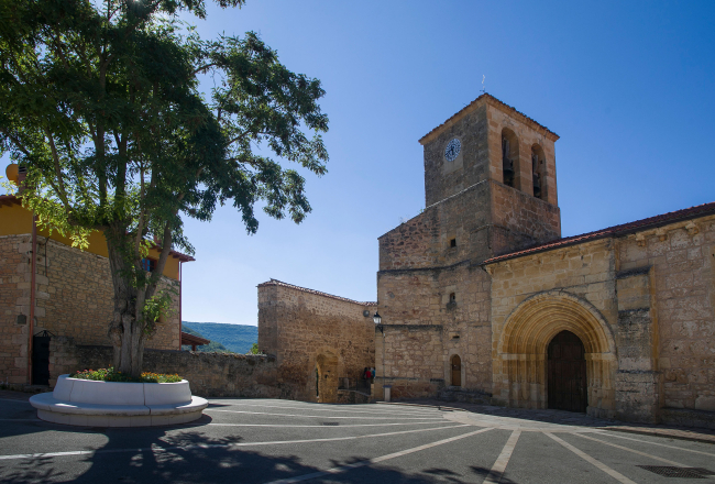 Iglesia de Santa María de Tubilla del Agua.
