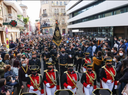 Agrupación Musical Virgen de los Reyes durante una de sus participaciones en la Semana Santa de Sevilla