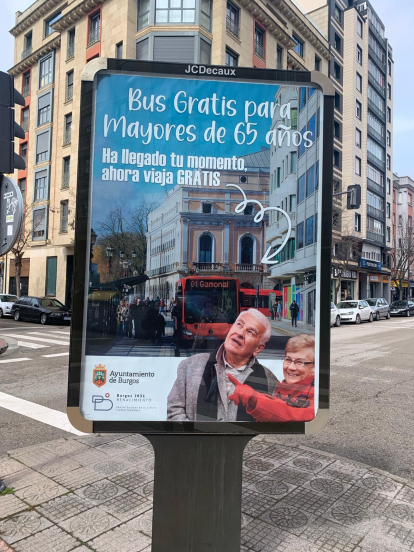 Campaña de publicidad sobre el los viajes gratuitos en autobús para mayores de 65 años.