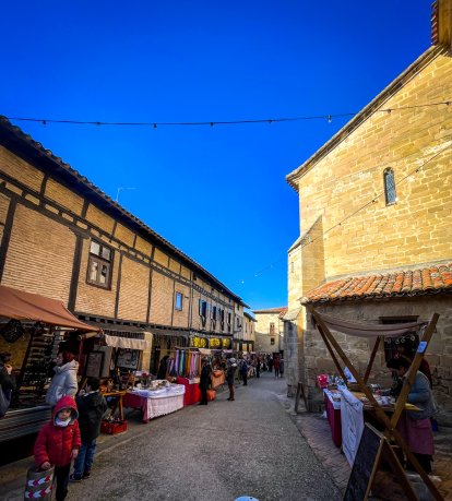 Mercadillo medieval en Santa Gadea del Cid.