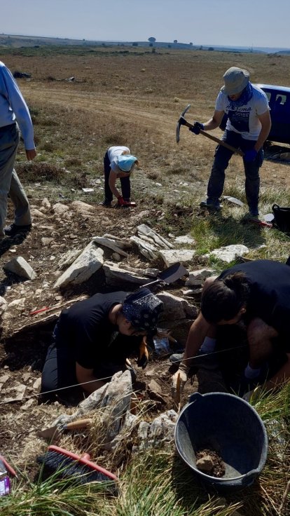 se ha conseguido profundizar en el dolmen.