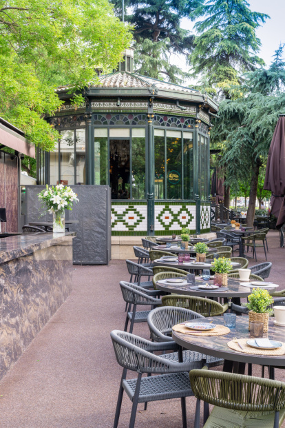 Imagen de la terraza del Café El Espejo, en Madrid.