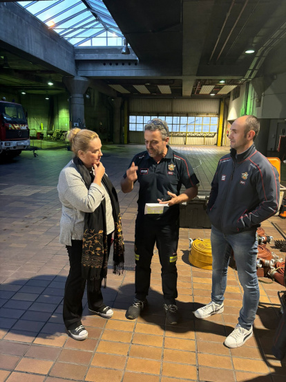 Ayala, junto al jefe de Bomberos de Burgos.