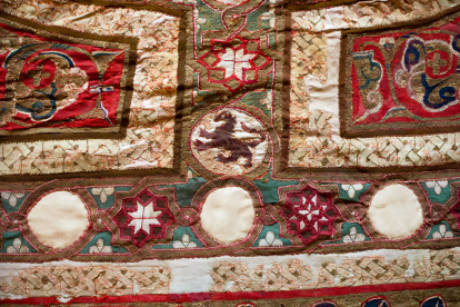 Los leones dispuestos en círculo por el Pendón de las Navas de Tolosa hacen referencia al origen del califa An-Nasir. TOMÁS ALONSO