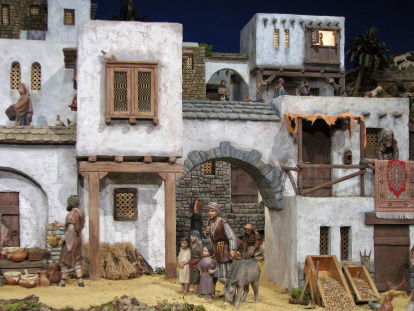 Escenas del Belén que se puede ver en la localidad burgalesa de Renuncio hasta el 6 de enero.