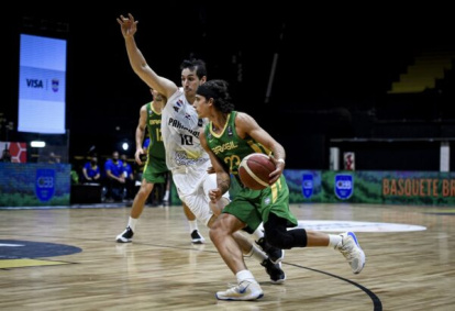 Caio Pacheco, jugando con la selección brasileña.
