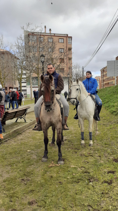 En el día de los animales, el patrón es el protagonista en la ermita de San Antón