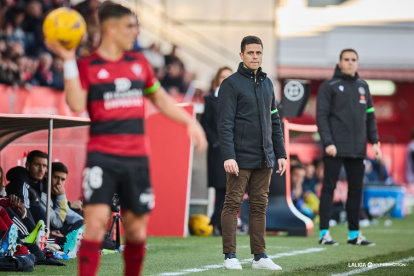 Lisci sigue el desarrollo del juego.