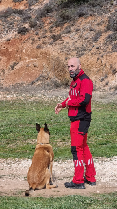 Exhibición canina en Poza de la Sal.