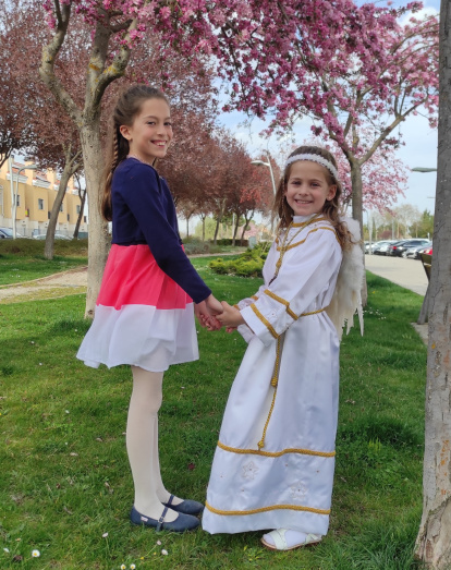 Ruth y su hermana Irene, que hizo de Ángel en 2019.