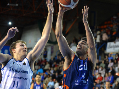 Imagen del partido entre el Tizona y el Guuk Gipuzkoa.