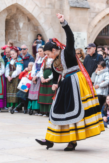 Homenaje al folclore burgalés