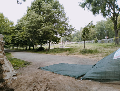 Derriban el cierre del Parral de madrugada.