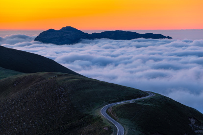 'Carretera al cielo' en Espinosa de los Monteros.