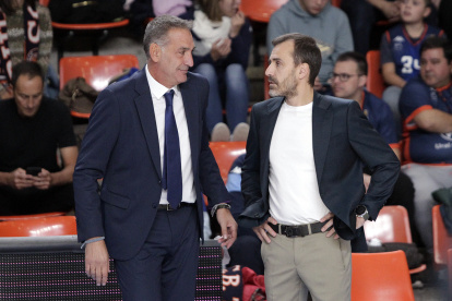 Luis Guil y Salva Camps charlan en El Plantío.