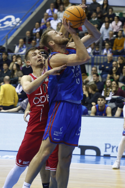 Partidazo en el Coliseum con un gran ambiente en las gradas