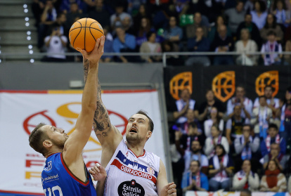 El Silbö San Pablo Burgos estrena el año con título.