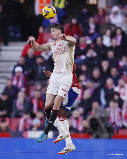 Imagen del partido entre el Granada y el Mirandés.