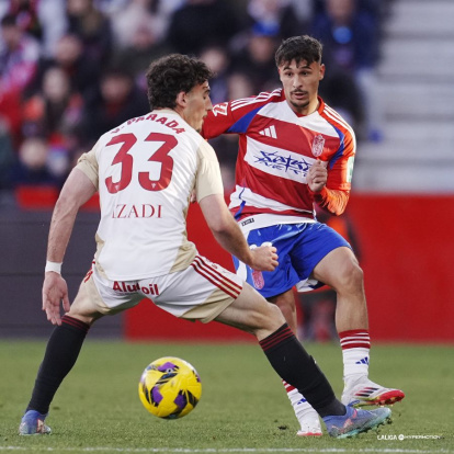 Imagen del partido entre el Granada y el Mirandés.