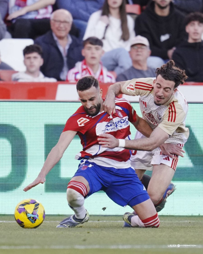 Imagen del partido entre el Granada y el Mirandés.