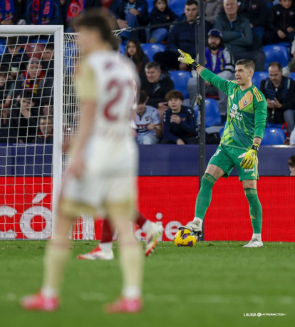 Imagen del partido entre el Levante y el Mirandés.