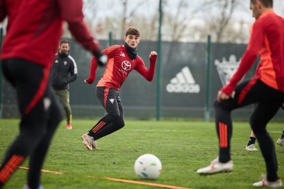 Entrenamiento de la plantilla del CD Mirandés, previo al partido ante el Albacete.