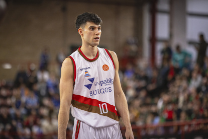 Imagen del partido entre el Grupo Alega Cantabria y Silbö San Pablo Burgos.
