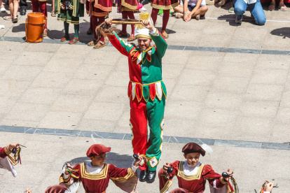 Último pasacalles de los Gigantillos, Gigantones y Danzantes en las fiestas de San Pedro 2025.
